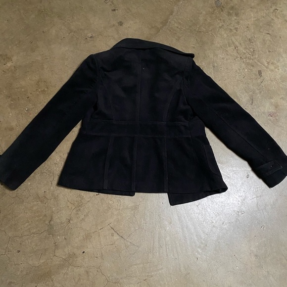 Black coat with button detail - Picture 6 of 7